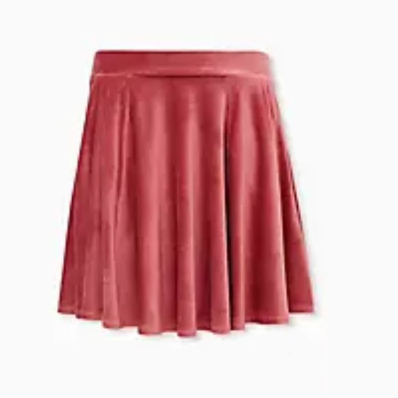 NWT Torrid Antique Red Circle Skirt - Picture 4 of 8